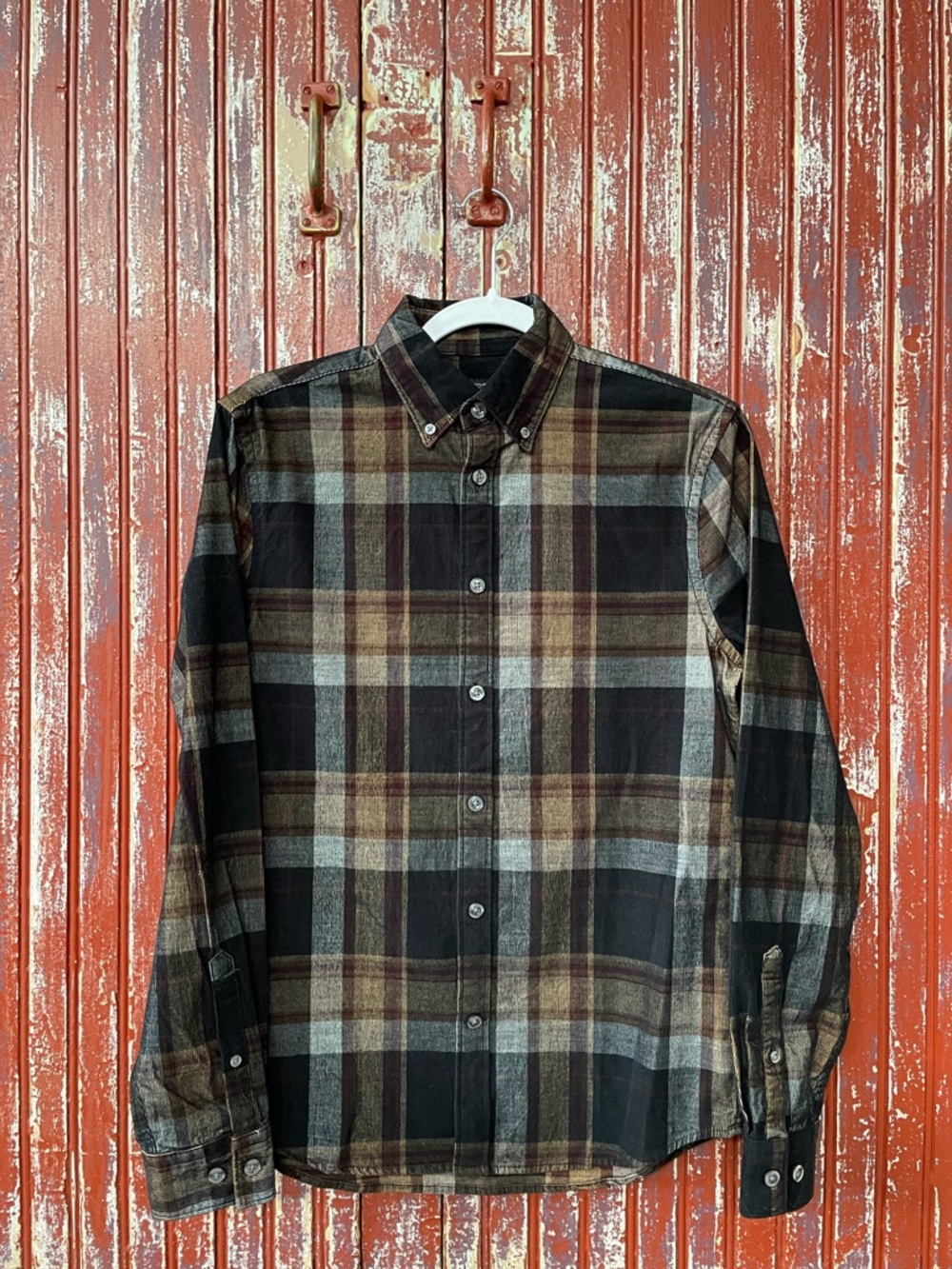 NWT Men's Black and Brown Plaid Fine Cord Button-Down Shirt (XS)